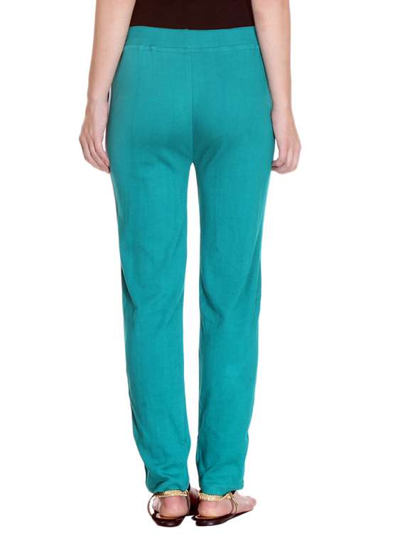 green cotton pajama - 10406430 -  Standard Image - 2