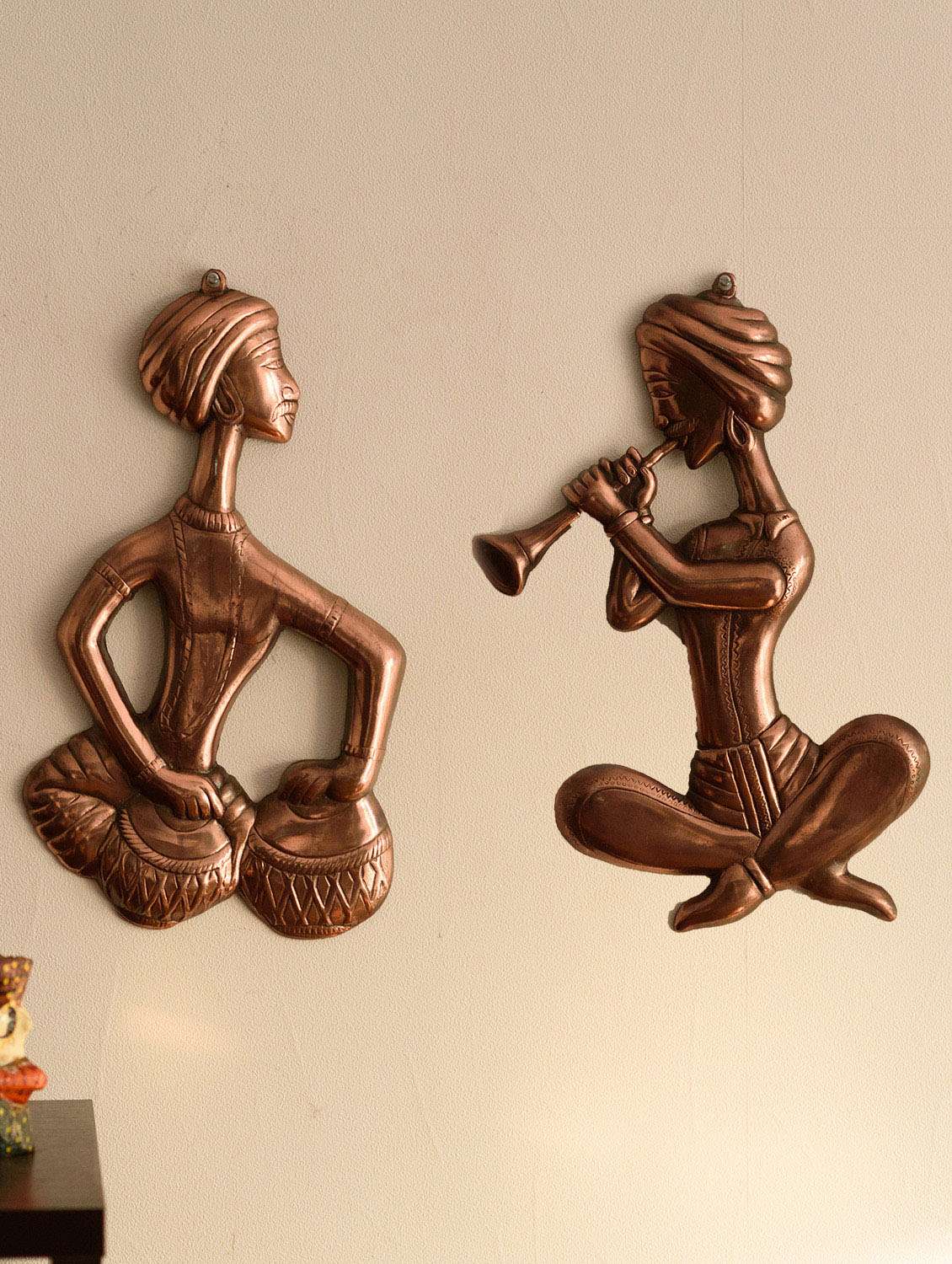 ecraftindia set of 2 musicians metal wall hanging