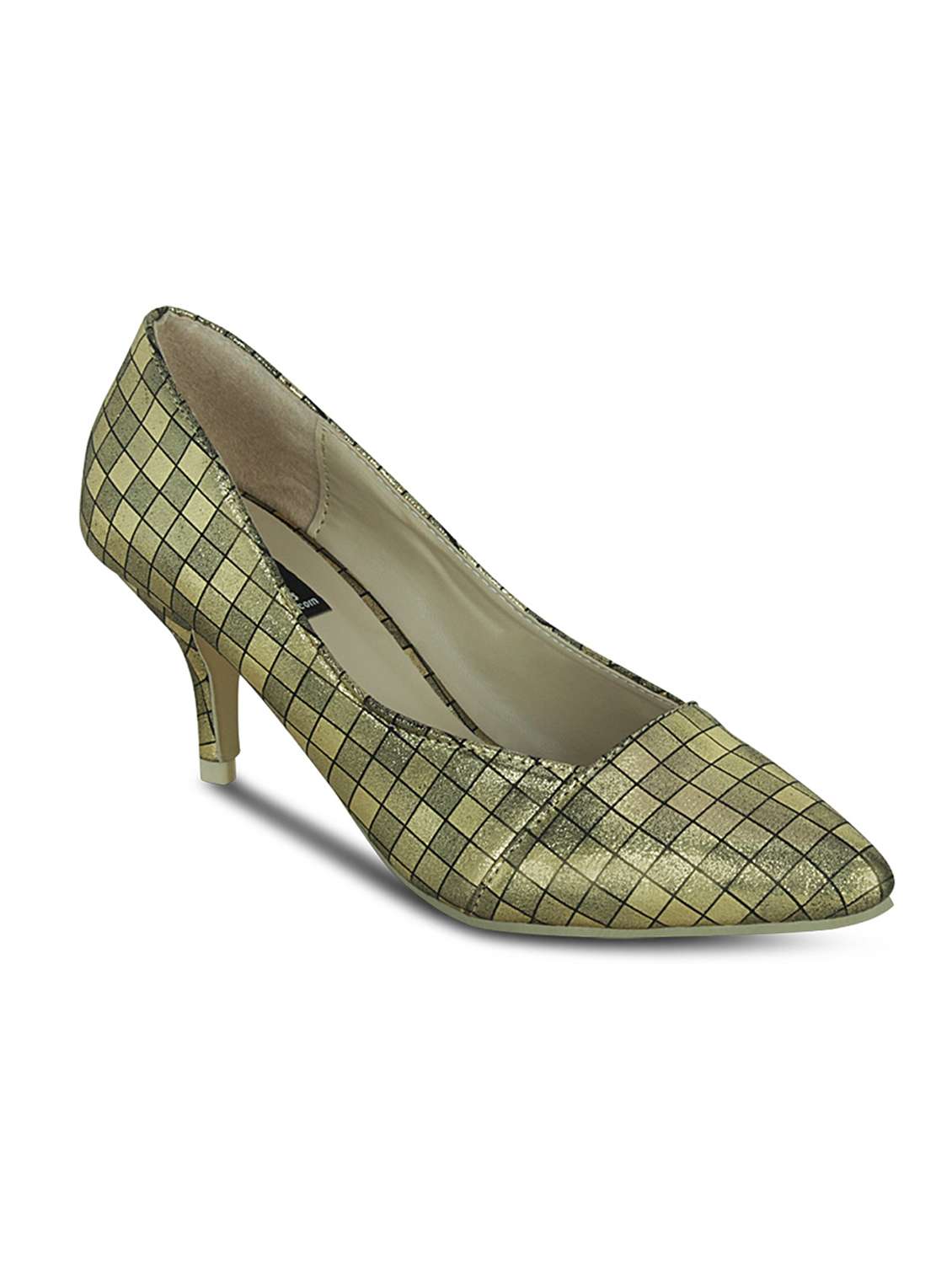 gold leatherette pump