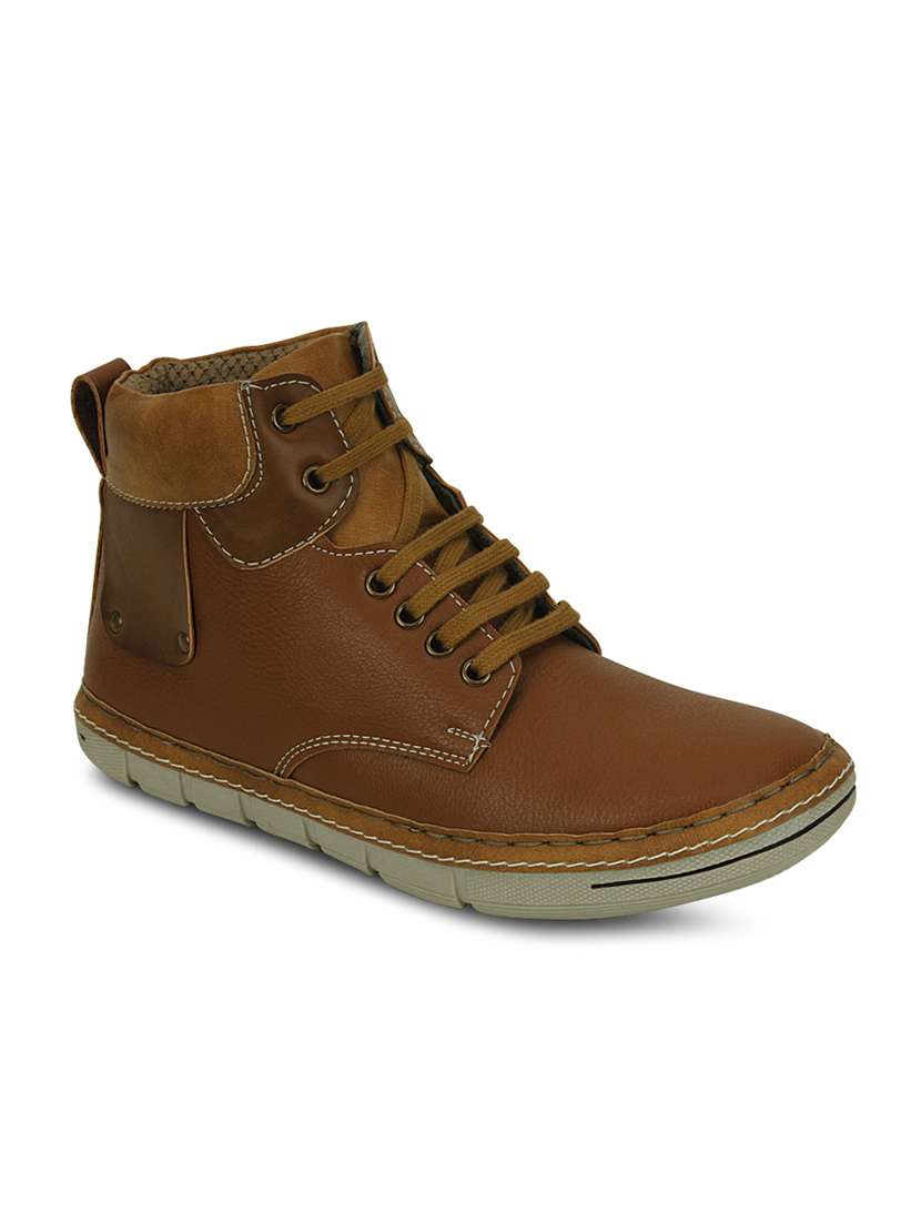 tan leatherette sneaker