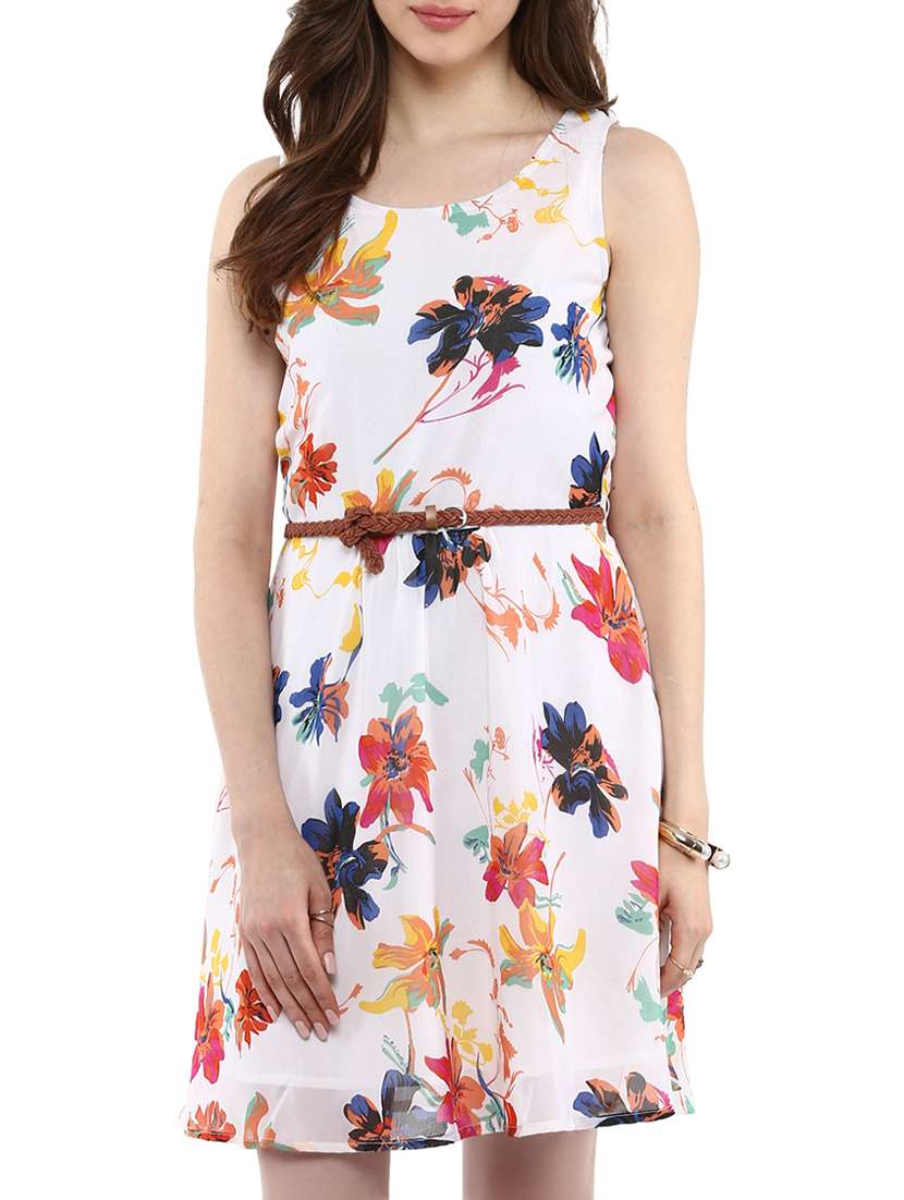 round neck belted dress 