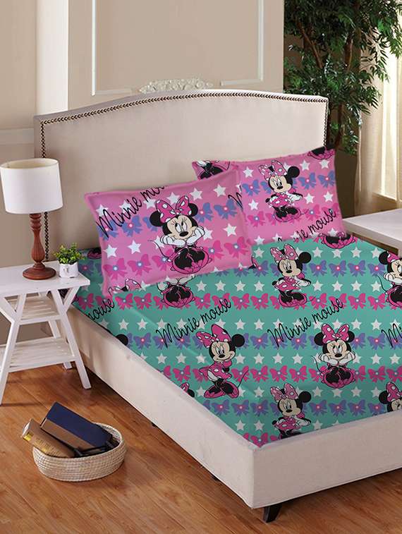 green cotton bedsheet