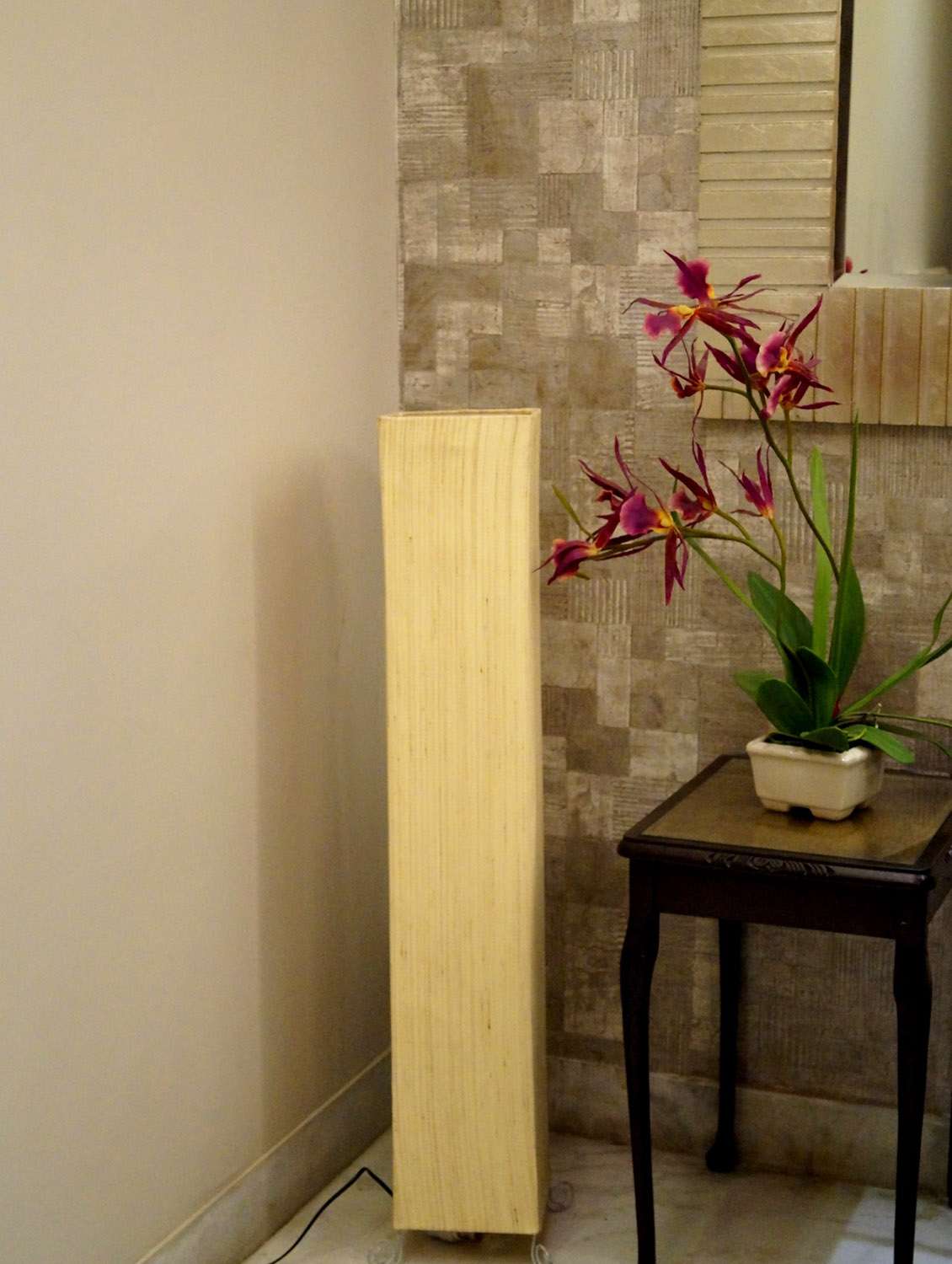 stylish qsuare floor lamp --