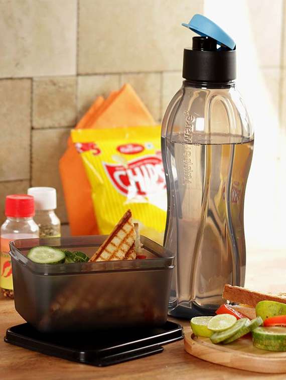 tupperware xtreme set of 1 bottle and 1 container with lid - black