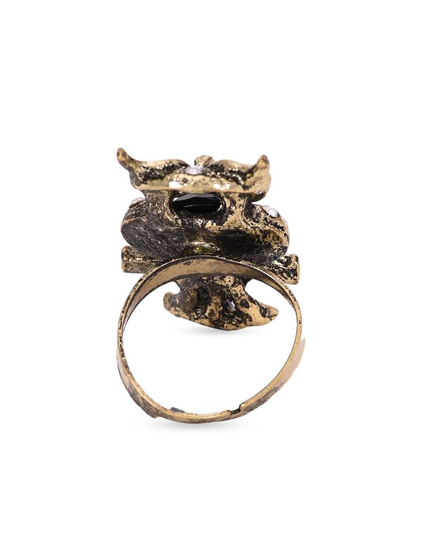 gold metal ring - 11470503 -  Standard Image - 2