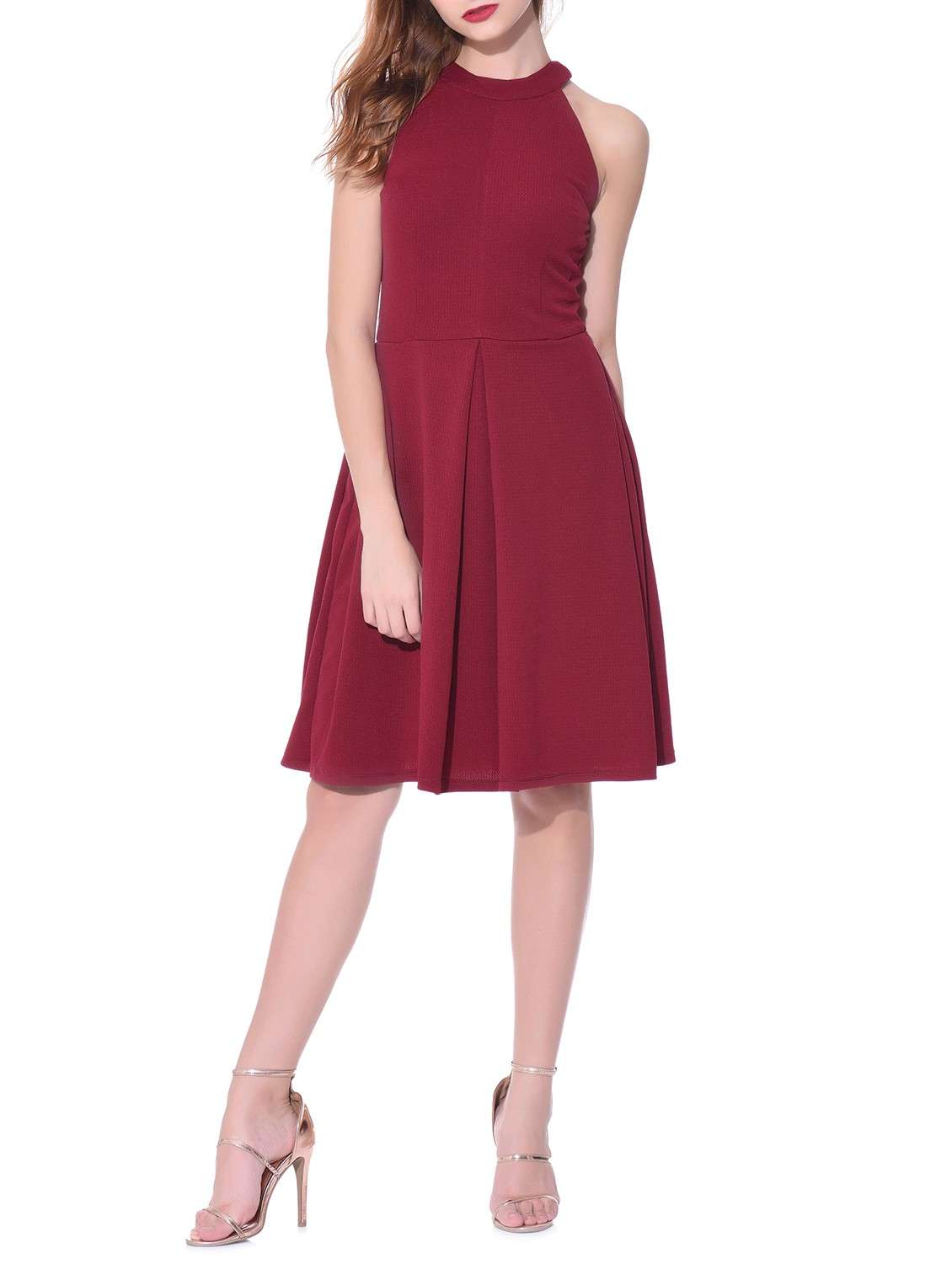 hater neck pleated dress