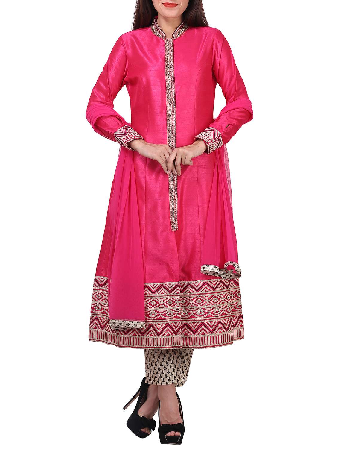 magenta straight pant stitched suit