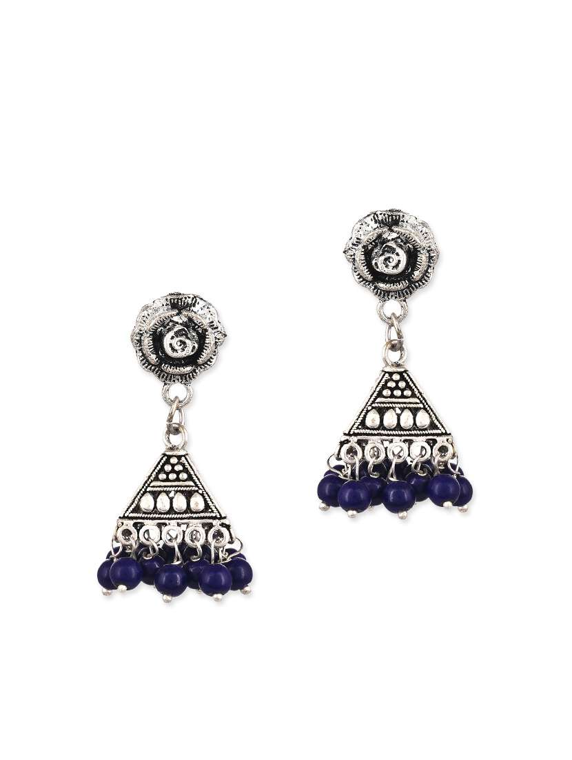 silver metal chandellier earring