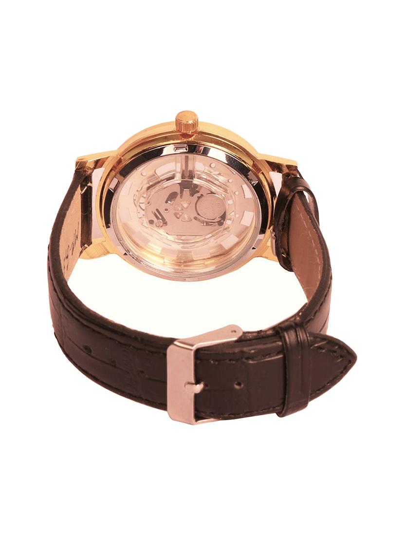 elegant,stylish,light weight watches for men - 12784981 - Standard Image - 2
