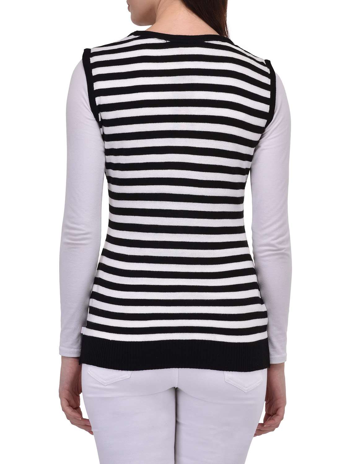 white and black acrylic pullover - 12983246 -  Standard Image - 2