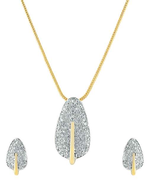 gold brass set - 13429662 -  Standard Image - 0