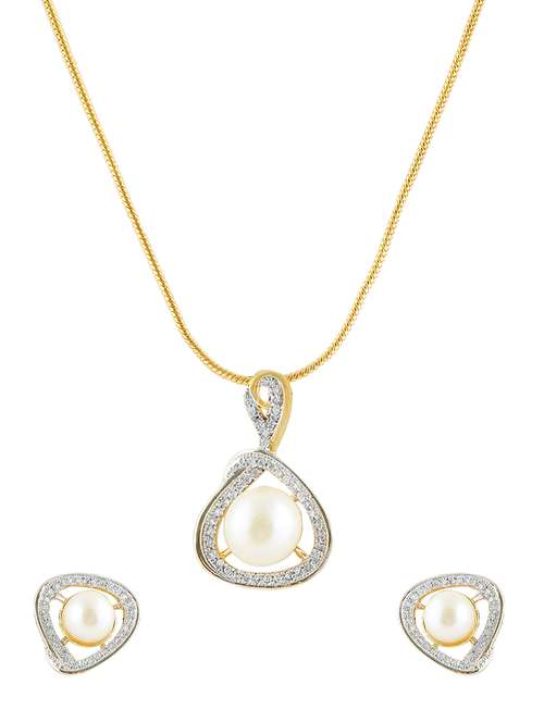 gold brass set - 13429673 -  Standard Image - 0