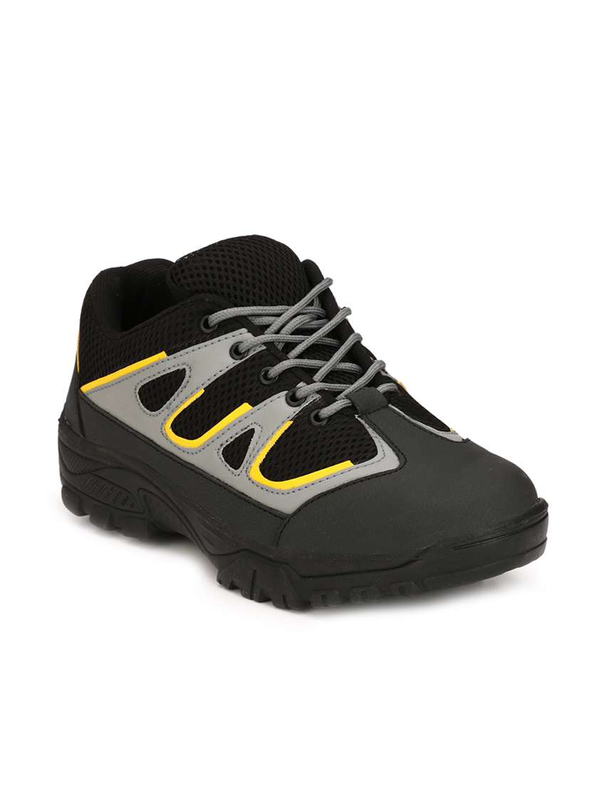 men black lace up sport shoe