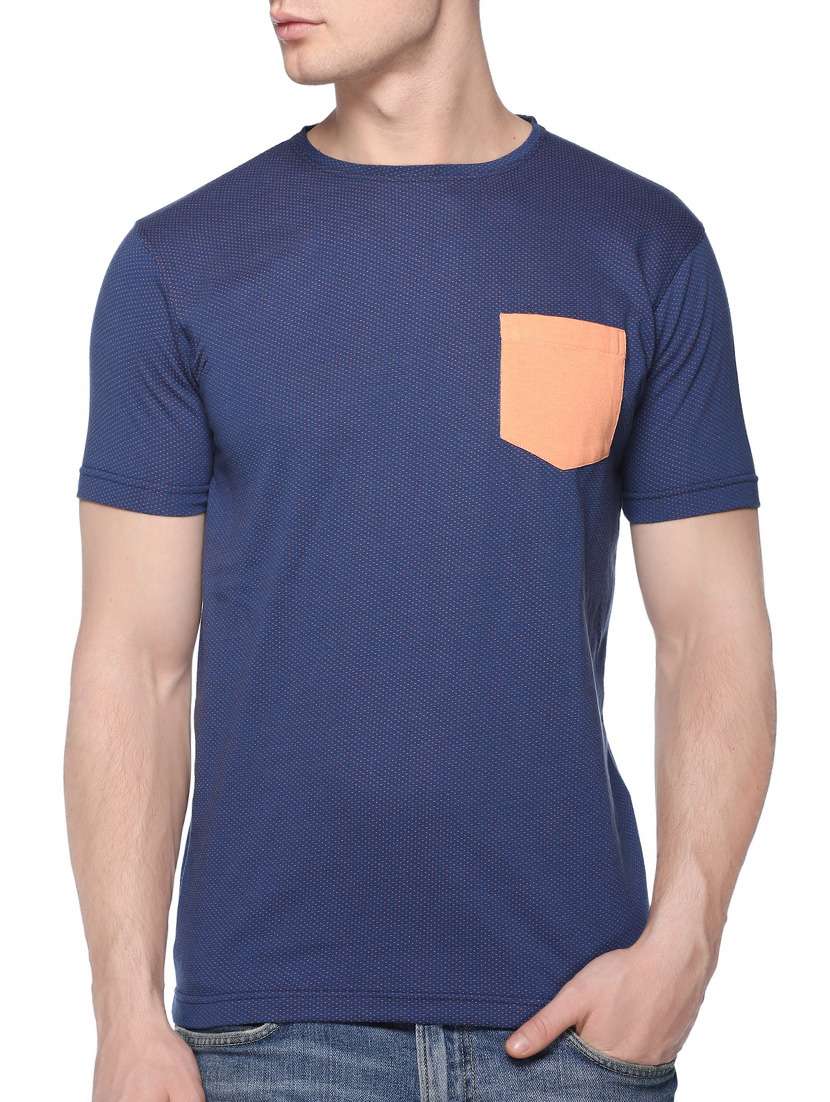 blue cotton pocket t-shirt