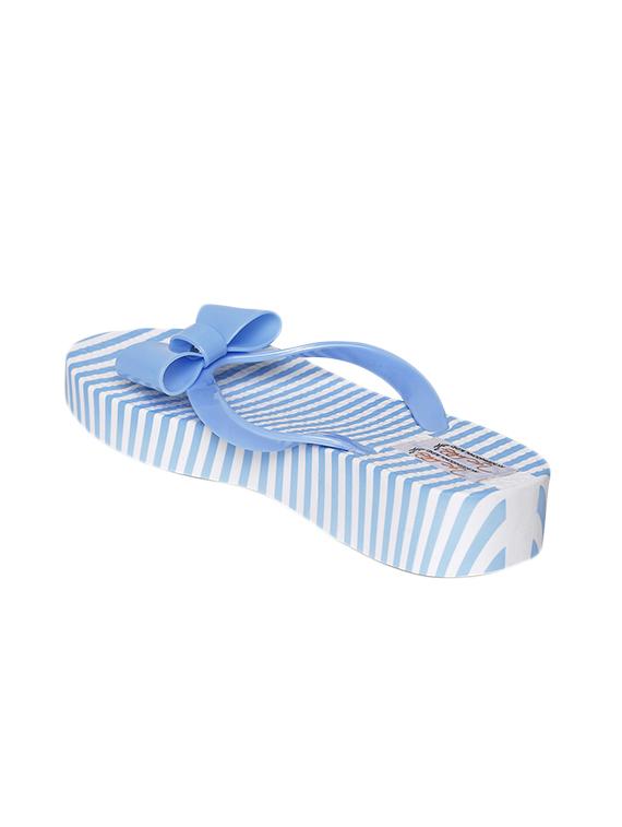 light blue rubber flip flop - 13942139 - Standard Image - 2
