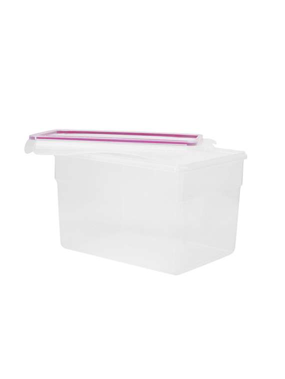 white plastic food container by princeware