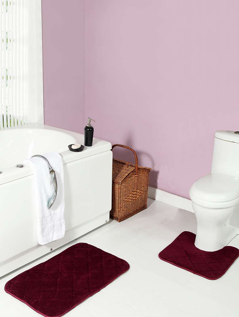 welhouse anti skid with rubber backing memory  bathmat and contour set