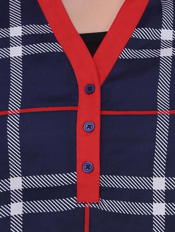 button detail checkered top - 14110903 -  Standard Image - 2