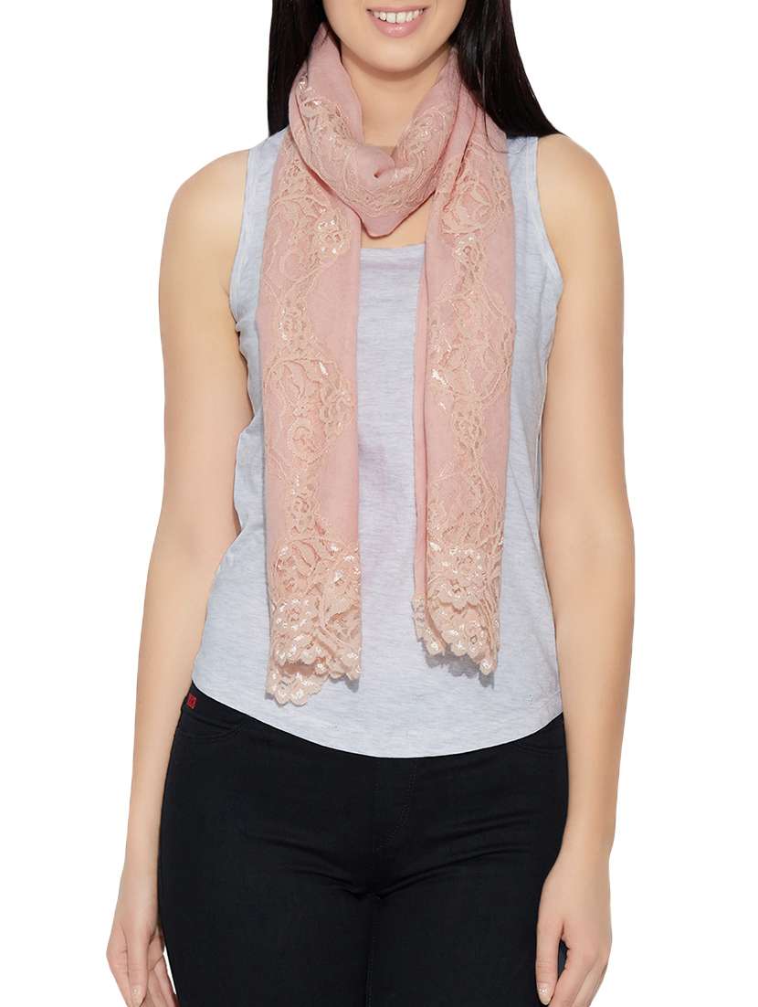 pink woollen stole