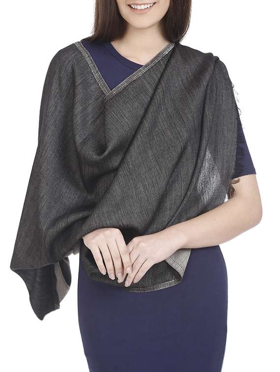 grey woollen stole