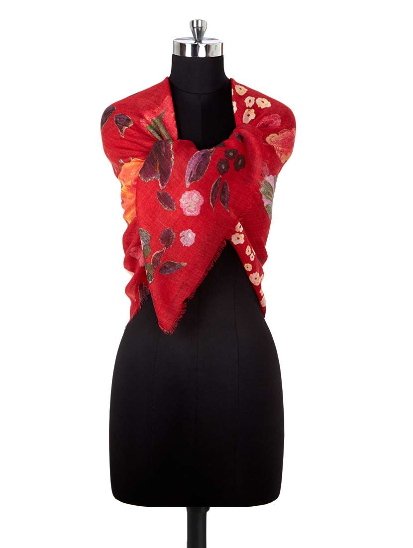 red woolen stole