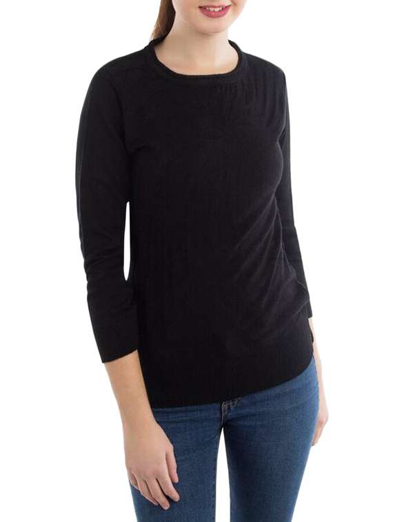 black woolen pullover