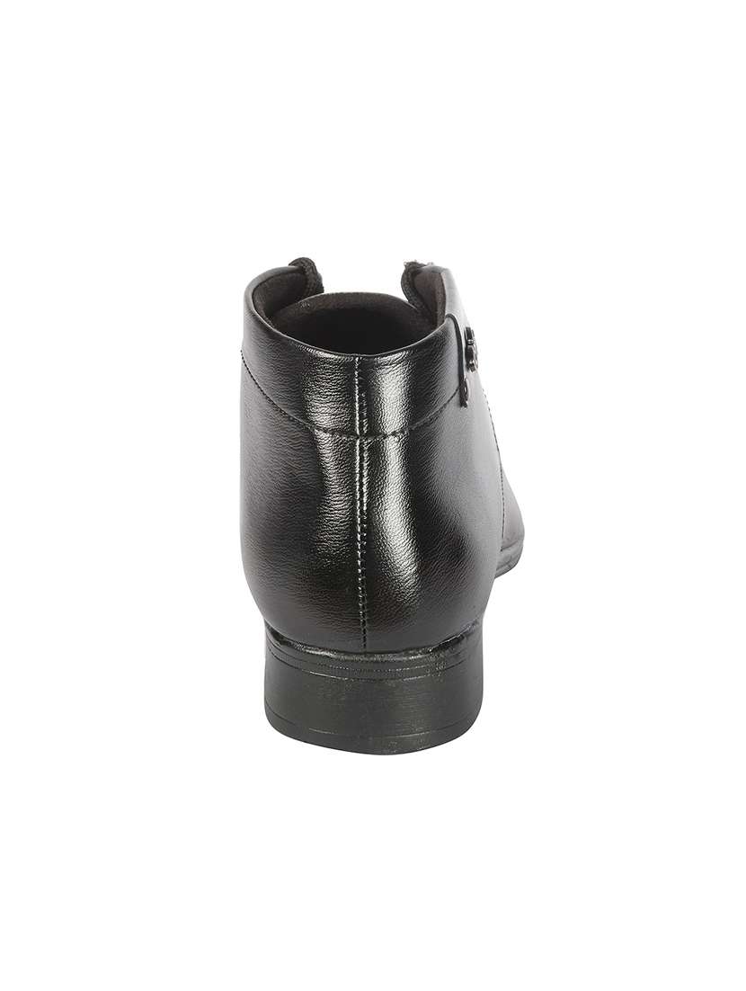 black leatherette formal derby - 14561834 -  Standard Image - 2