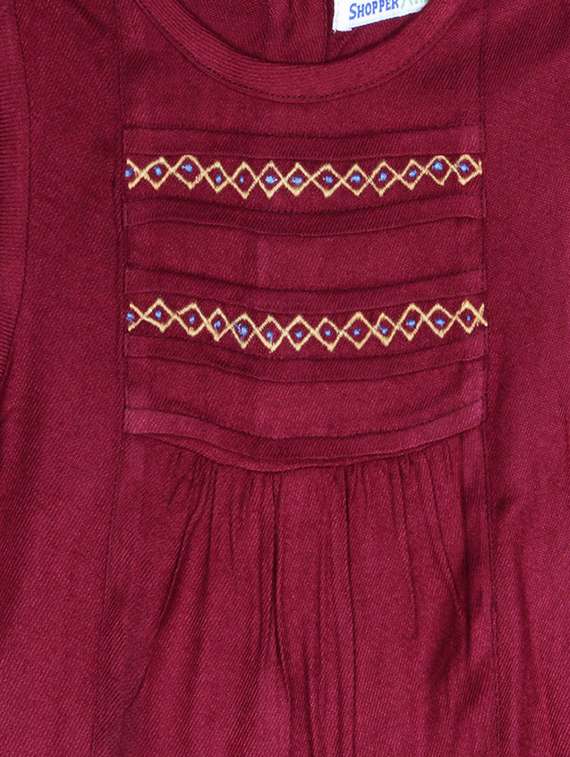 red viscose twin set - 14666098 -  Standard Image - 2