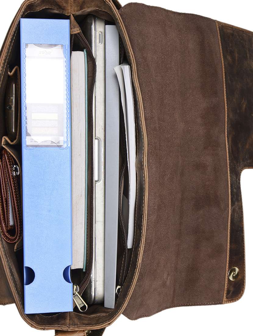 brown leather regular messengerbag - 14728413 -  Standard Image - 2