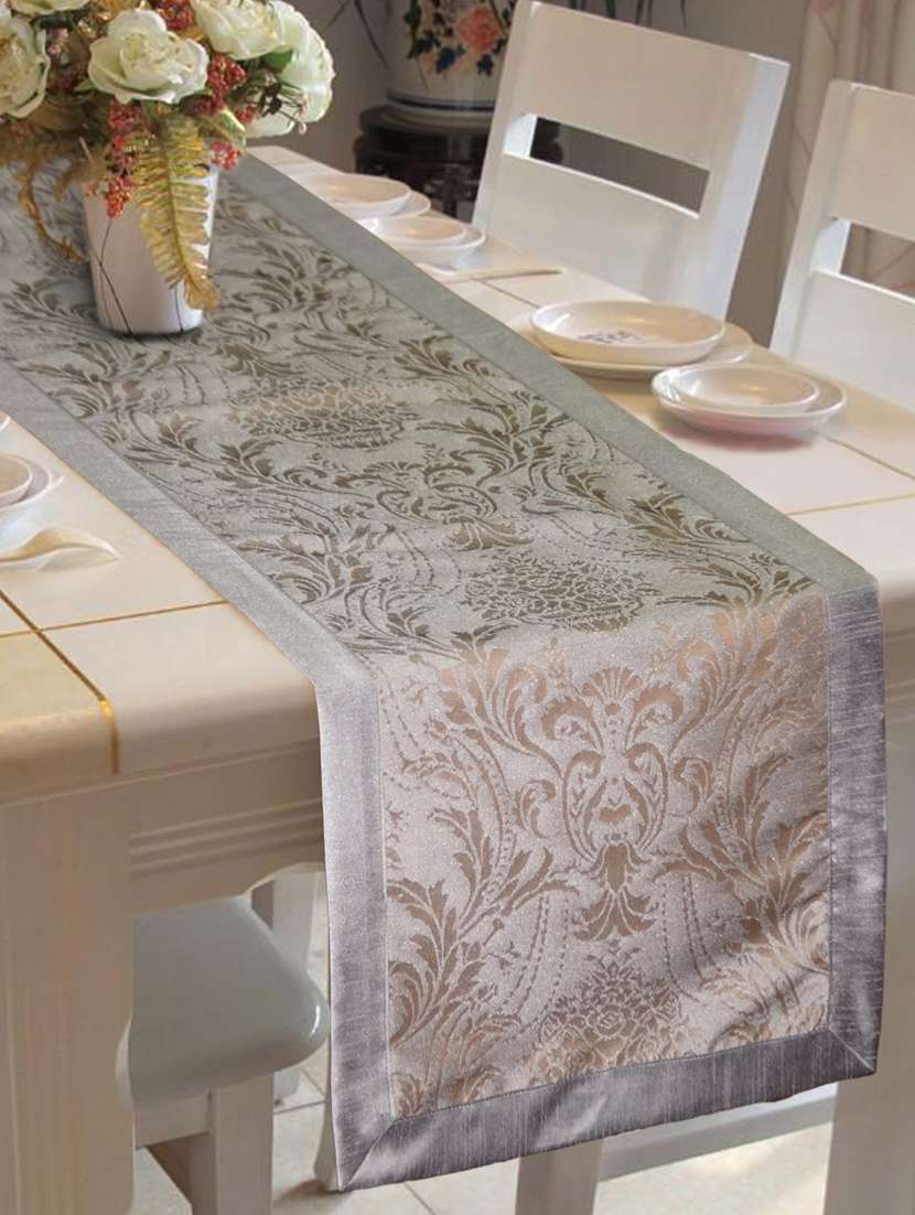 table runner with polyester border (size: 16"x72")