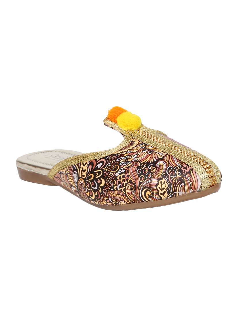 multi colored slip on jutis