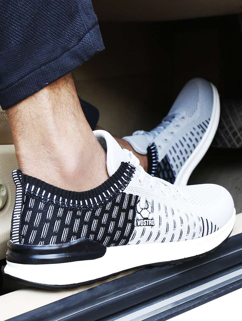 grey fabric sport shoe