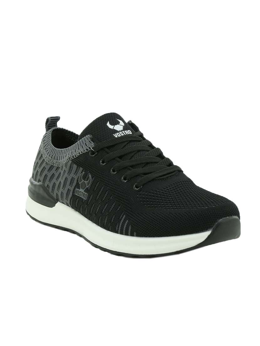 black fabric sport shoe