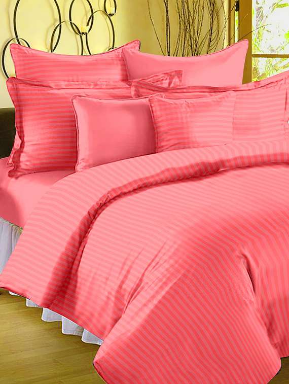 self striped single bedsheet with 2 pillow covers