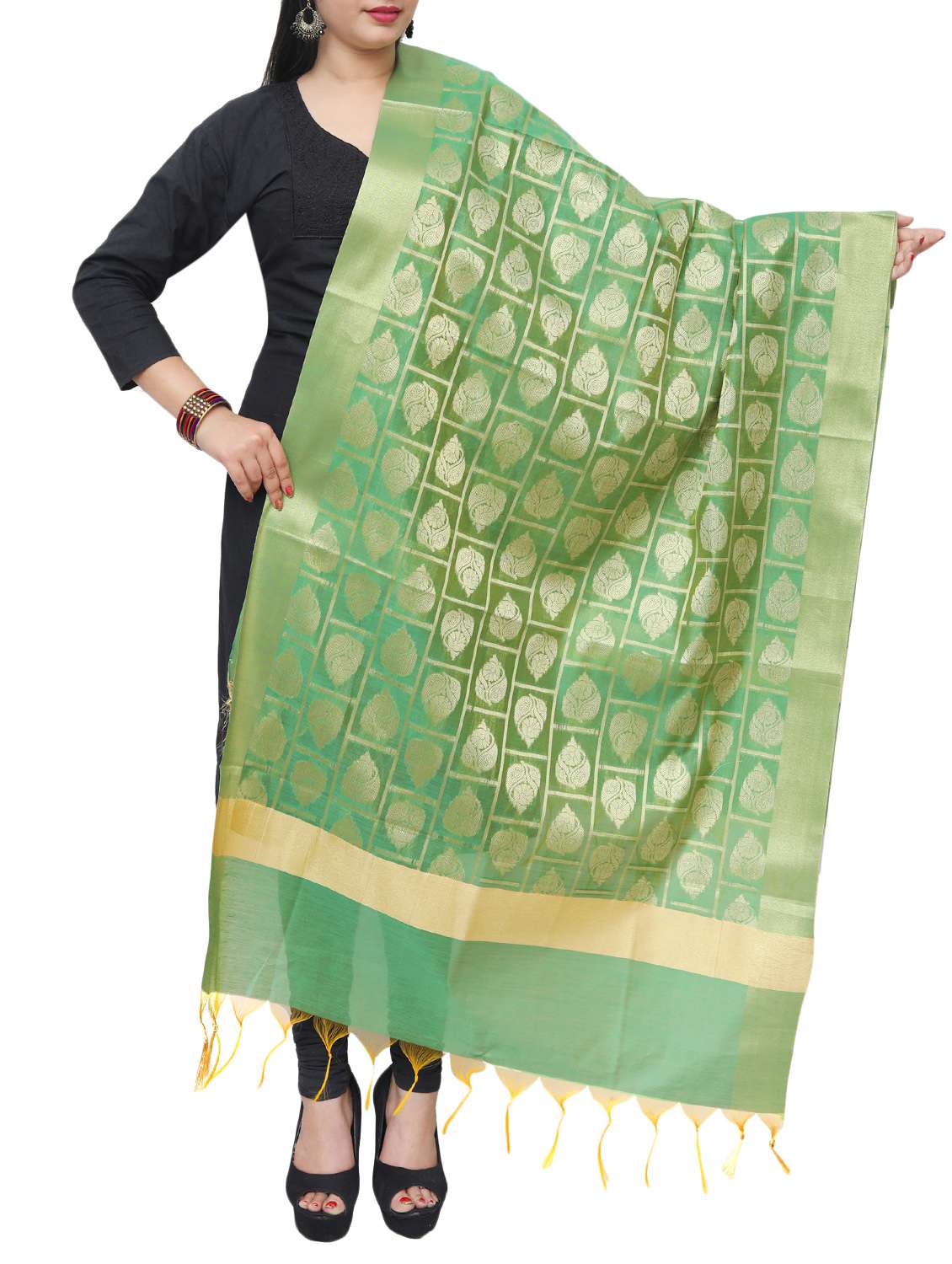 mehnadi banarasi dupatta - 15070799 - Zoom Image - 0