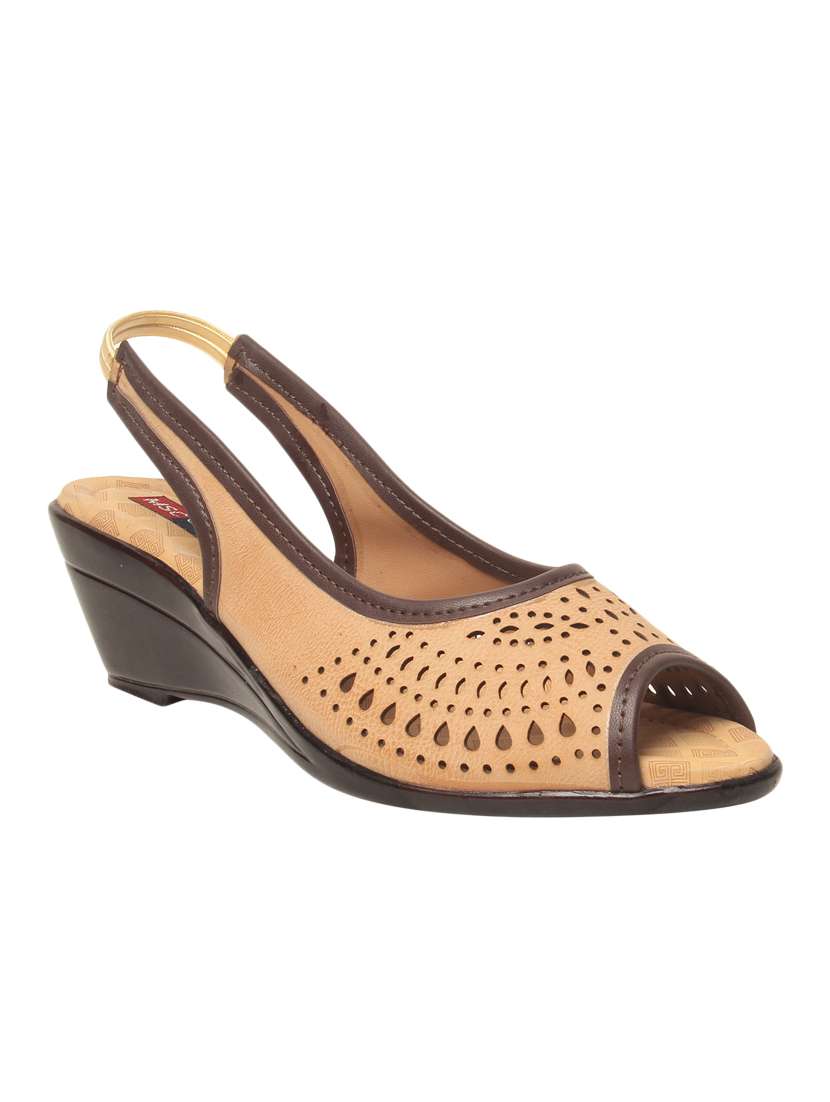 beige back strap  wedge