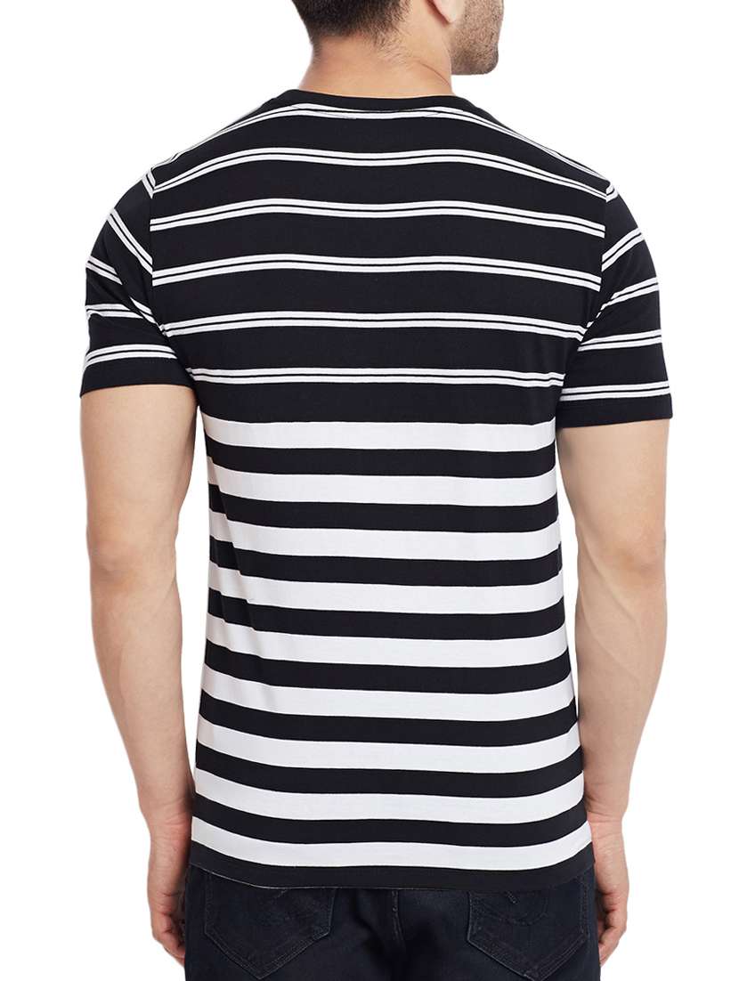 monochrome striped  t-shirt - 15170647 -  Standard Image - 2