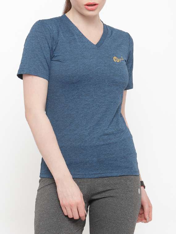 blue solid v neck tee