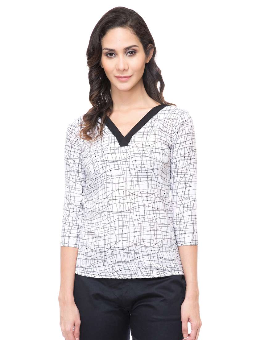 women's straight v neck top