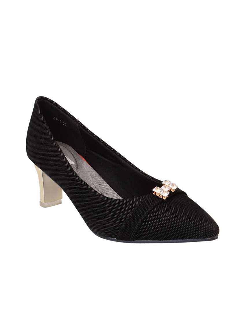 black slip on pump