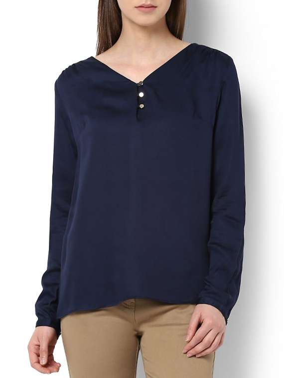 buttoned neckline top