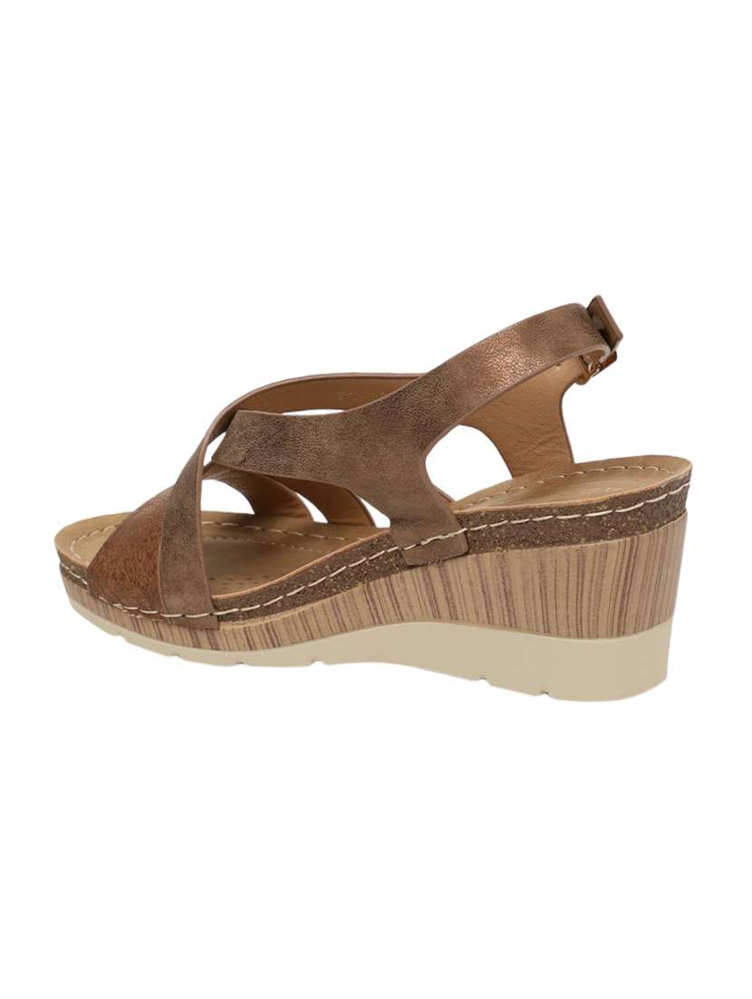 brown back strap wedge - 15242127 -  Standard Image - 2