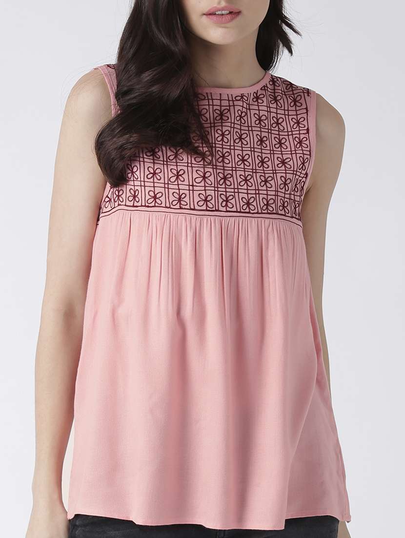 key hole back embroidered top 