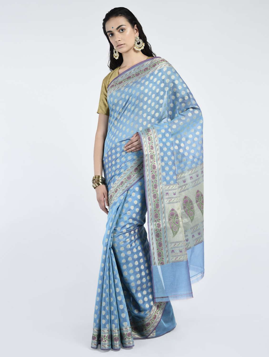 zari motif banarasi saree