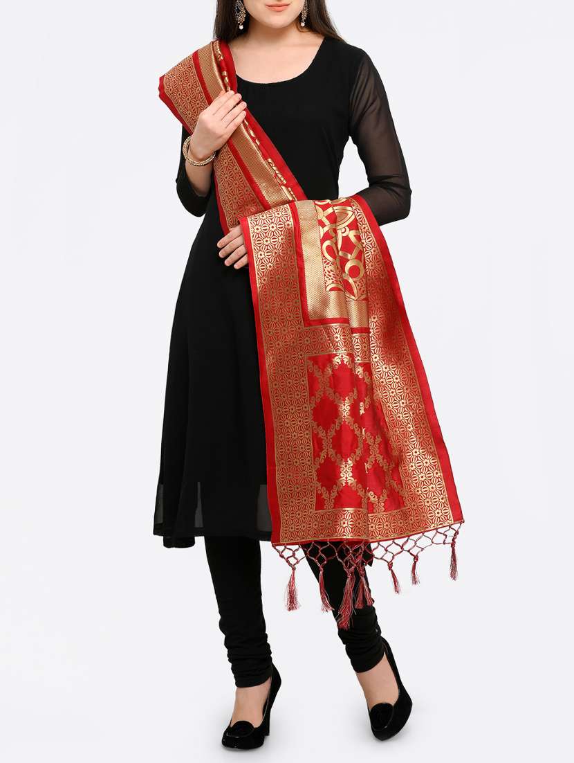 red silk dupatta