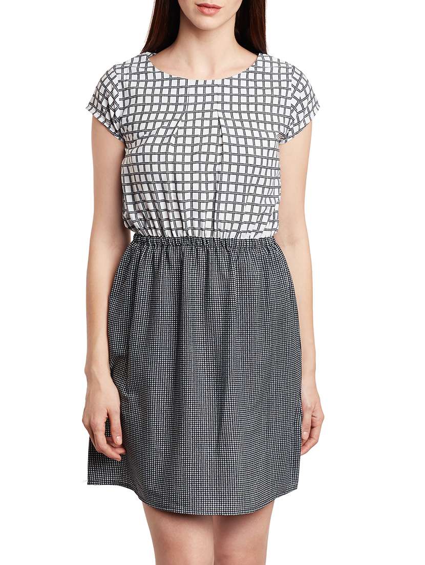 pleated checks printed dress