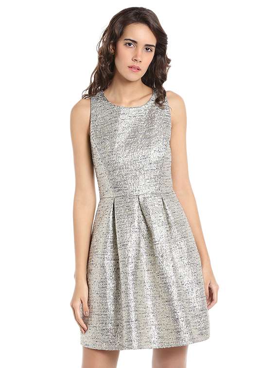 cutout back pleated a-line dress