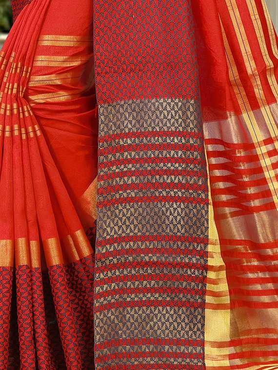 zari weave banarsi saree with blouse - 15504212 - Standard Image - 2