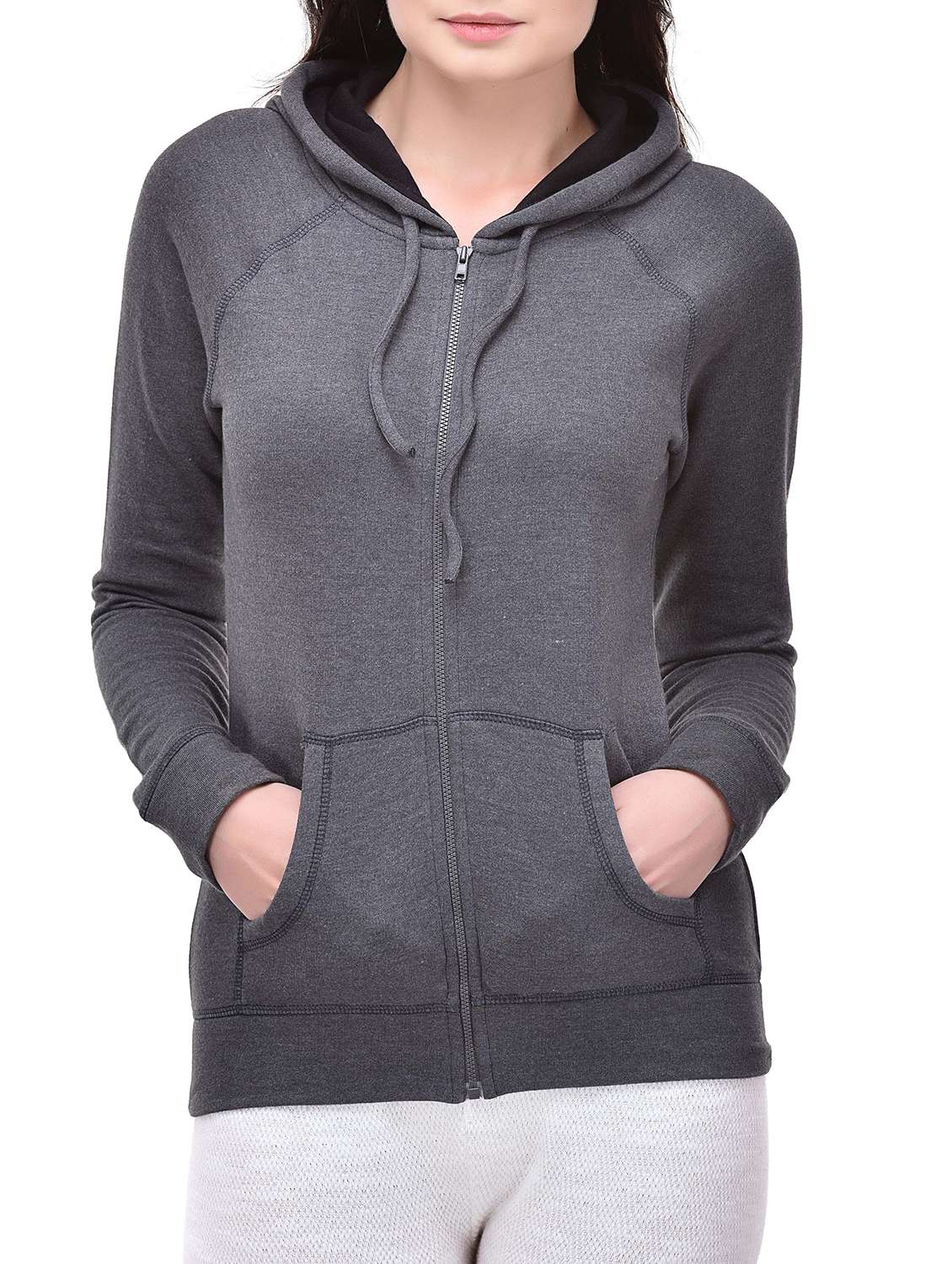 raglan sleeved hooded sweatshirt