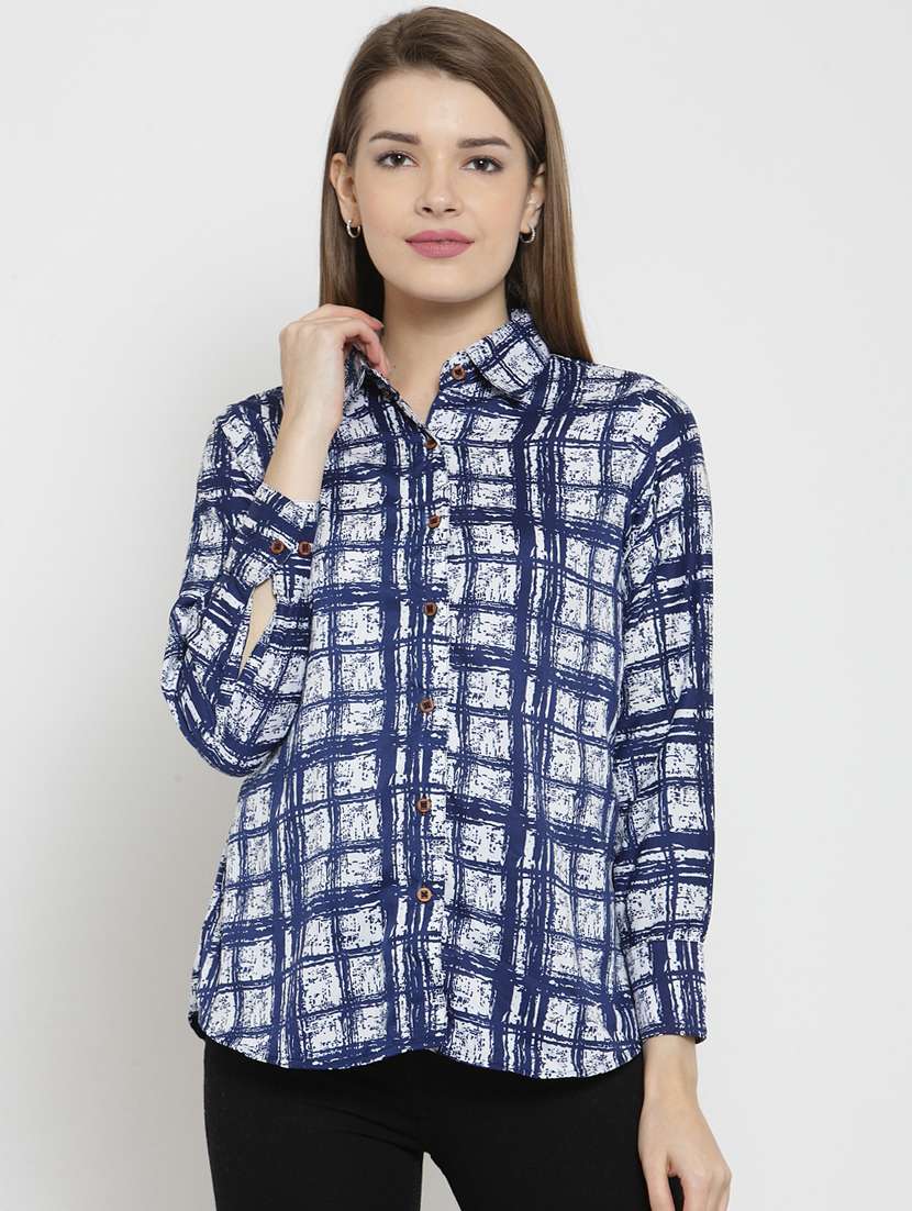 long sleeved checkered shirt